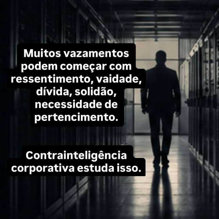 Muita gente associa HUMINT apenas à espionagem estatal. — slide 8