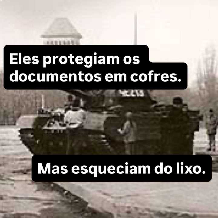 Toda informação possui um ciclo de vida: ela é criada, utilizada, armazenada e, em algum... — slide 1