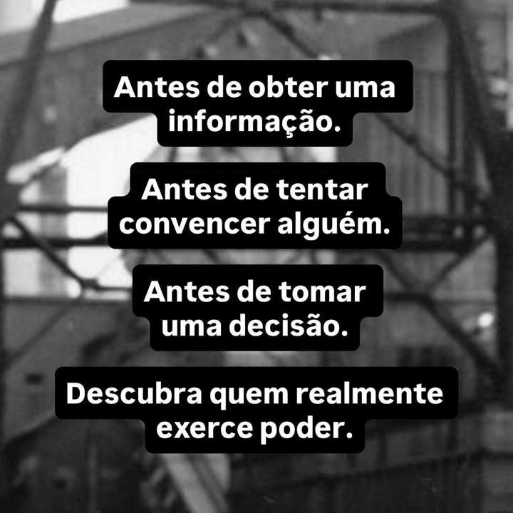 É comum que confundam autoridade com influência. — slide 12